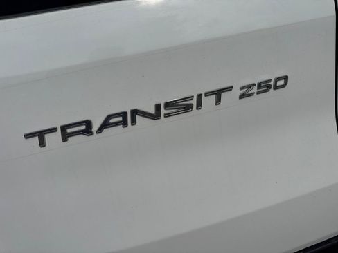 Used 2022 Ford Transit 250 Low Roof AWD image 39
