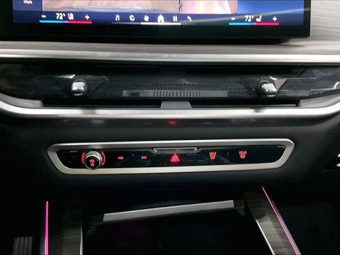 Used 2024 BMW X5 xDrive40i w/ Premium Package image 34