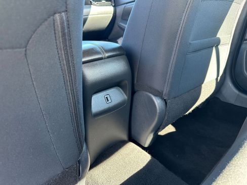 Used 2025 Nissan Sentra SV image 22