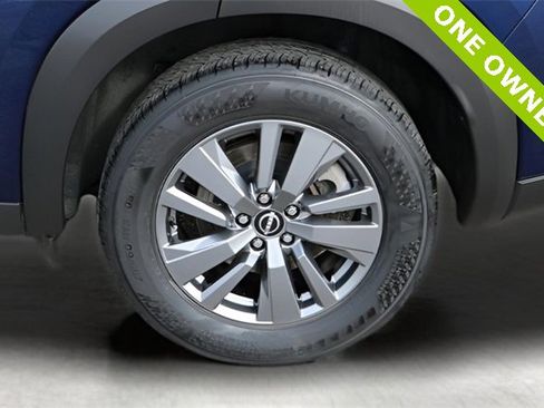 Used 2025 Nissan Pathfinder SV image 9