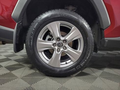 Used 2025 Toyota RAV4 XLE image 11