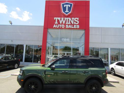 Used 2025 Ford Bronco Sport Badlands w/ Badlands Tech Package AWD/4WD image 1