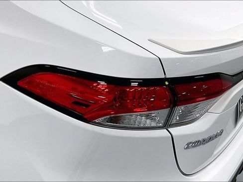 Used 2023 Toyota Corolla SE FWD image 34