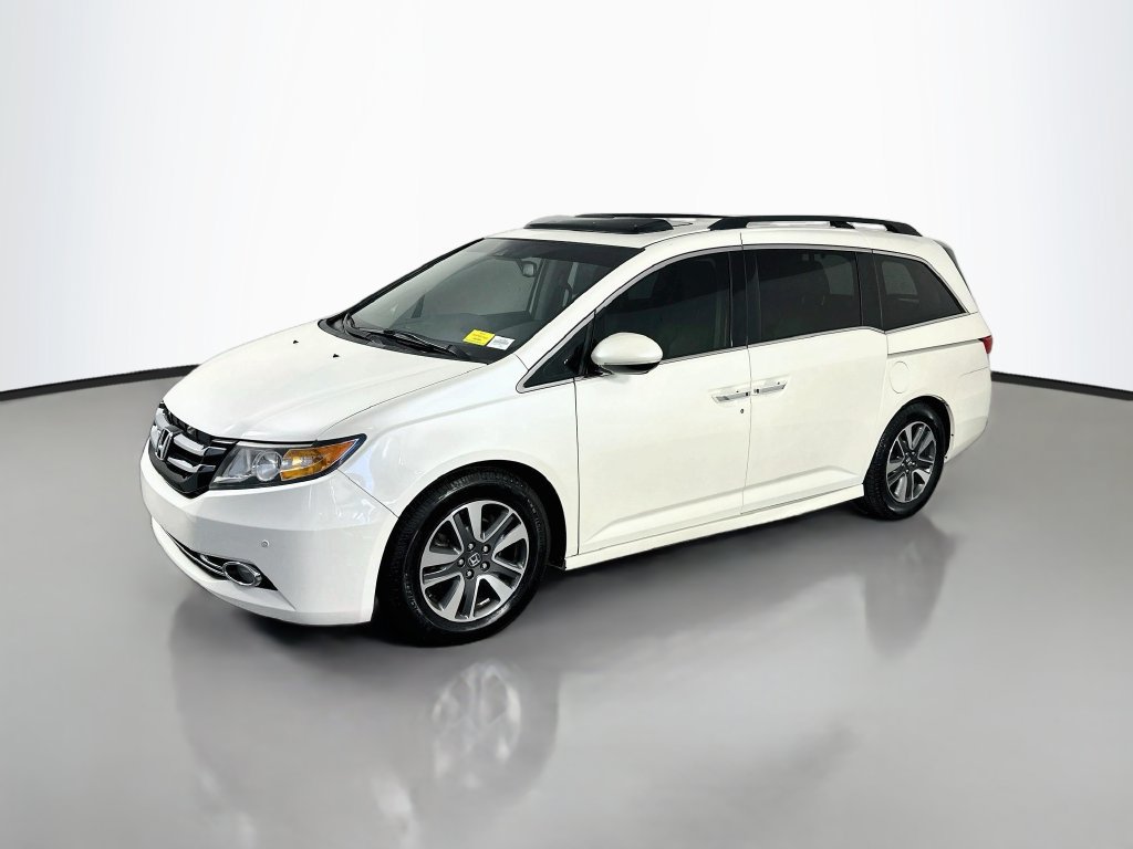 Used 2016 Honda Odyssey Touring Elite image 3