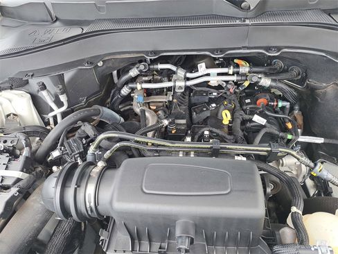 Used 2023 Ford Explorer XLT w/ Equipment Group 202A image 15