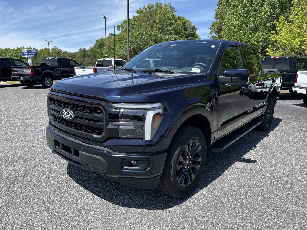 Used 2025 Ford F150 Lariat w/ Equipment Group 501A Mid AWD/4WD image 3