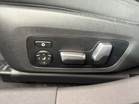 Used 2021 BMW 330i xDrive Sedan w/ Convenience Package image 14