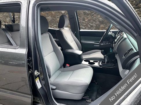 Used 2015 Toyota Tacoma 4x4 Double Cab w/ SR5 Package image 7