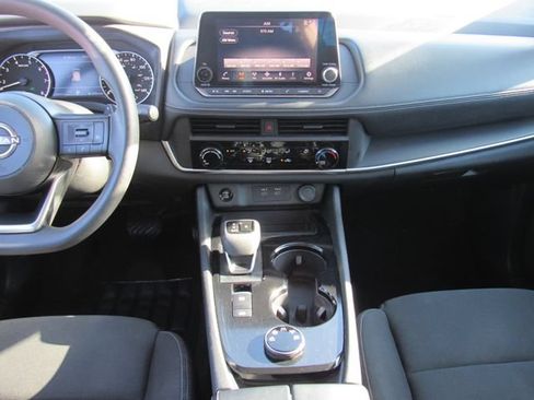 Used 2024 Nissan Rogue S AWD/4WD image 19
