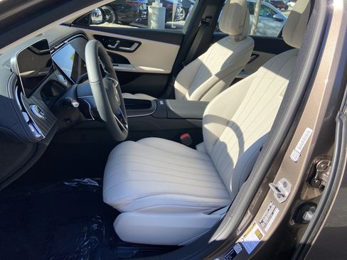 New 2026 Mercedes-Benz E 450 4MATIC Sedan image 21