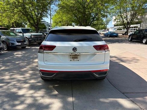 Used 2022 Volkswagen Atlas Cross Sport SE FWD image 7