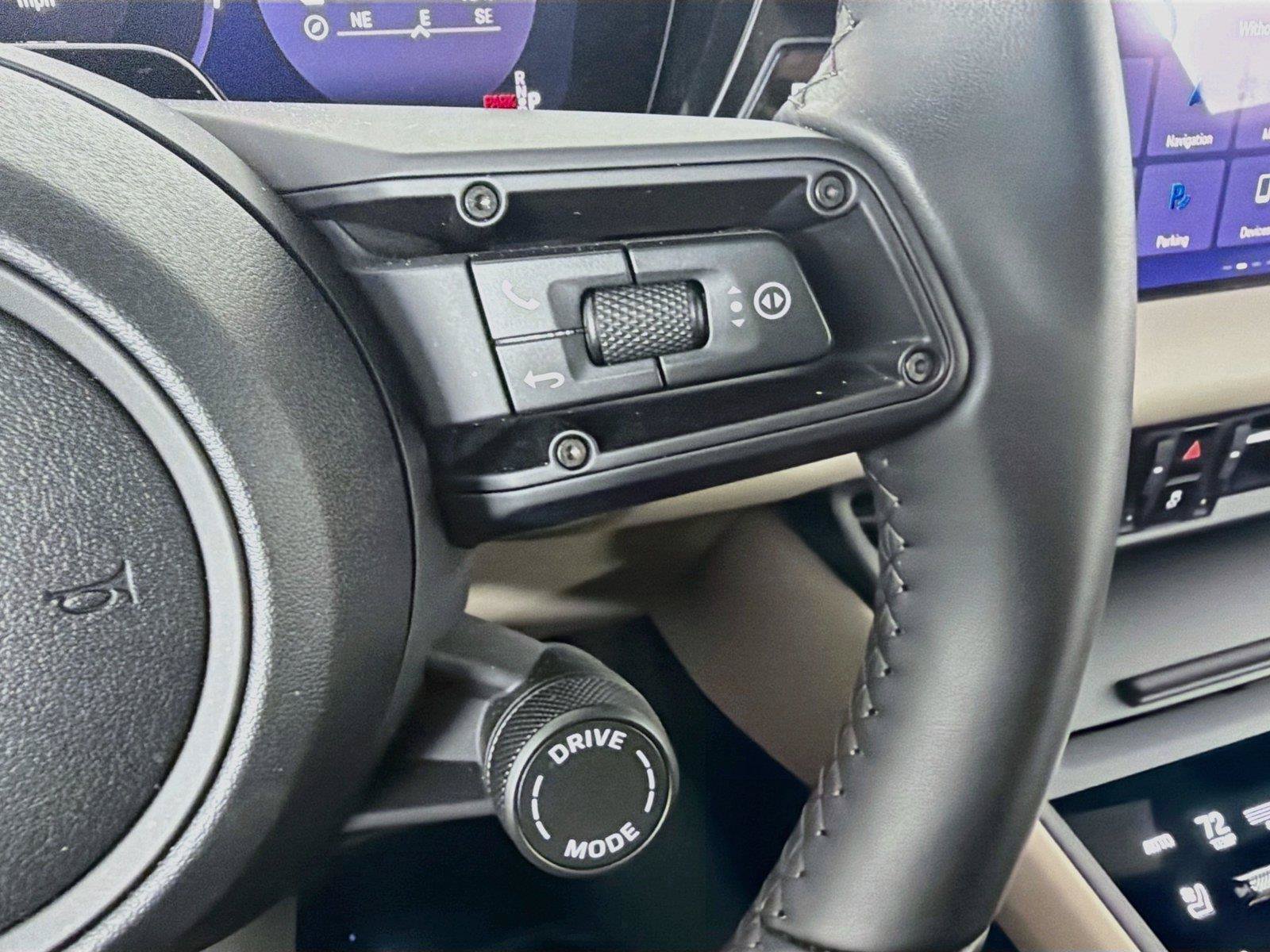 Certified 2026 Porsche Macan Electric RWD image 14