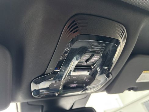 Used 2024 Alfa Romeo Stelvio Sprint image 23