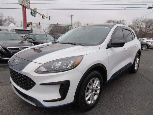 Used 2022 Ford Escape SE w/ Convenience Package image 3