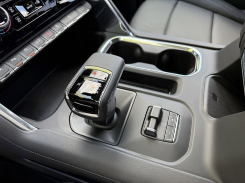 New 2025 GMC Sierra 1500 Denali w/ Denali Reserve Package image 28