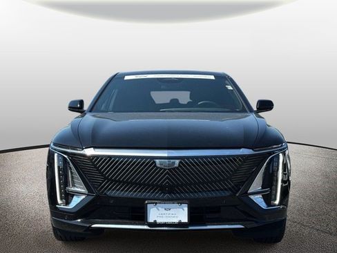 Certified 2024 Cadillac Lyriq Luxury AWD/4WD image 8