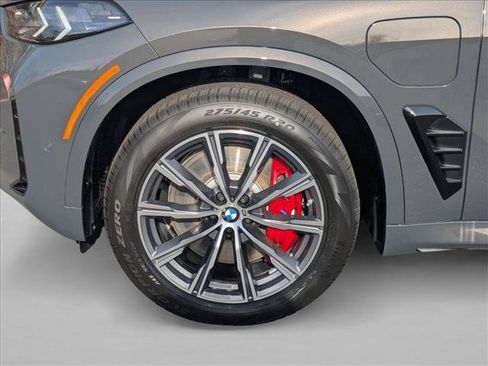 Used 2026 BMW X5 xDrive50e w/ M Sport Package AWD/4WD image 10