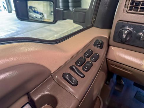 Used 1999 Ford F350 4x4 Crew Cab Super Duty image 18