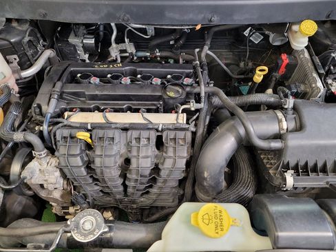 Used 2017 Dodge Journey SE w/ Flexible Seating Group image 30