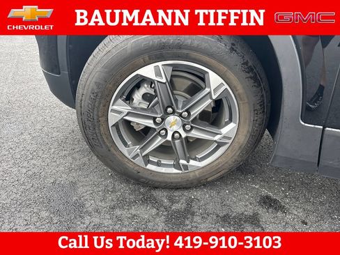 Used 2025 Chevrolet Blazer LT FWD image 27