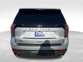 Used 2025 Chevrolet Suburban Z71 AWD/4WD video 5