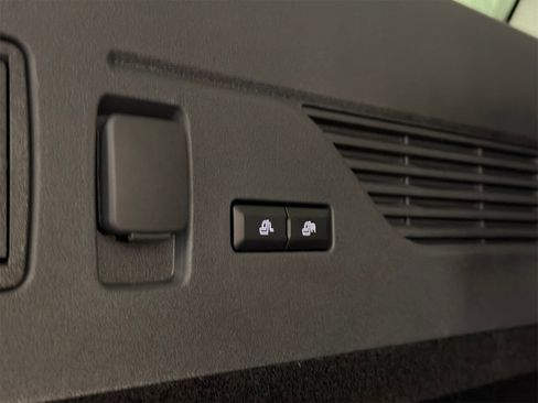 New 2026 Lincoln Nautilus Reserve image 10