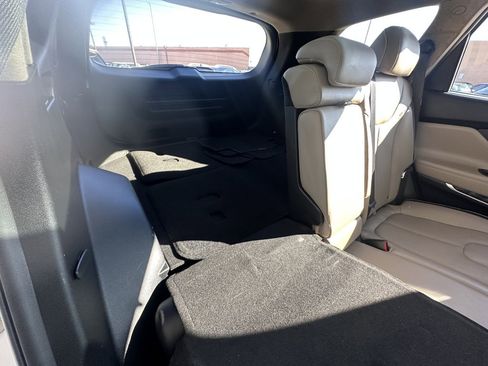 Used 2021 Hyundai Santa Fe Limited image 40