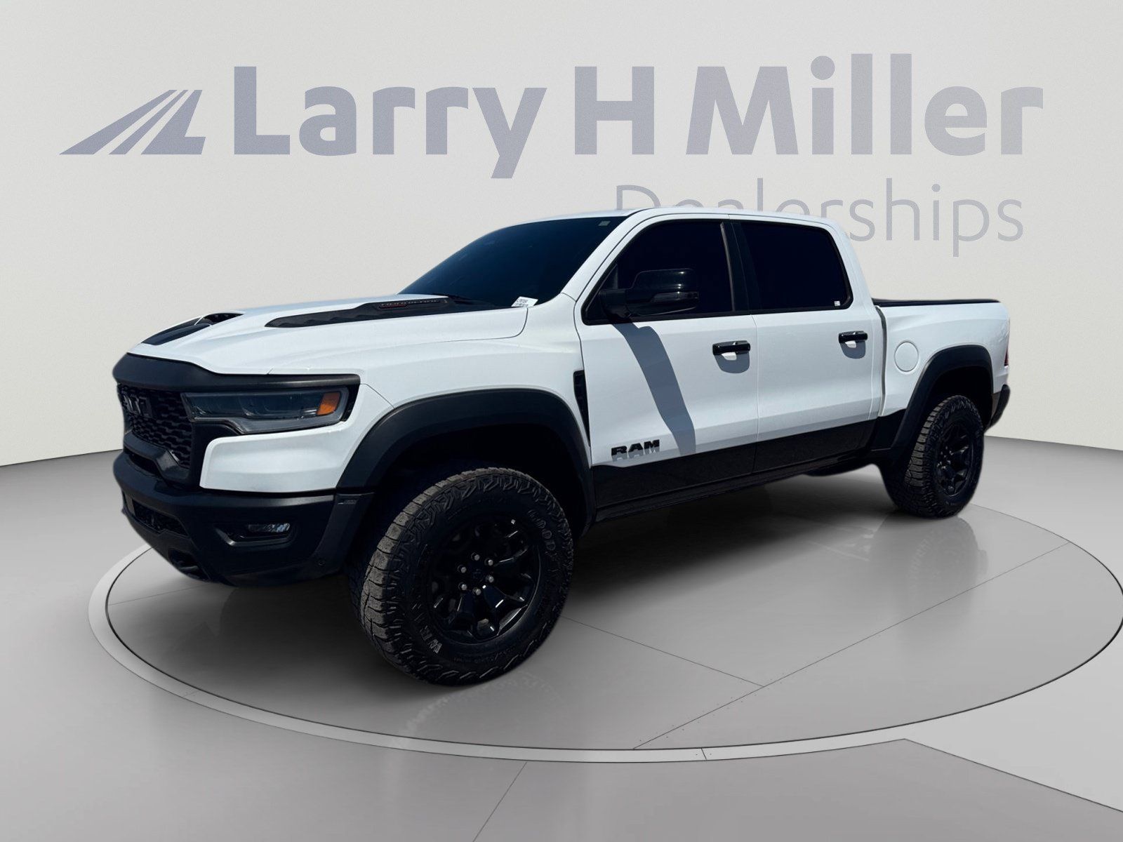 Used 2025 RAM 1500 RHO AWD/4WD image 1