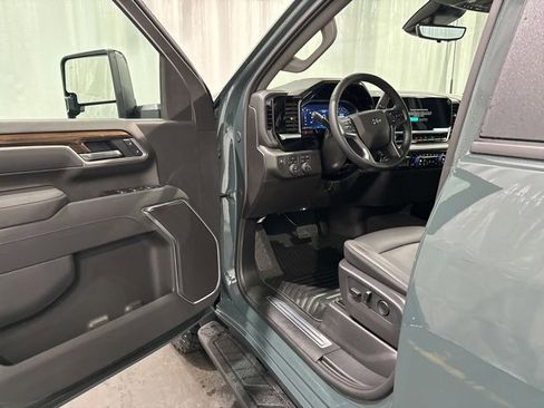 New 2026 Chevrolet Silverado 2500 LT image 8