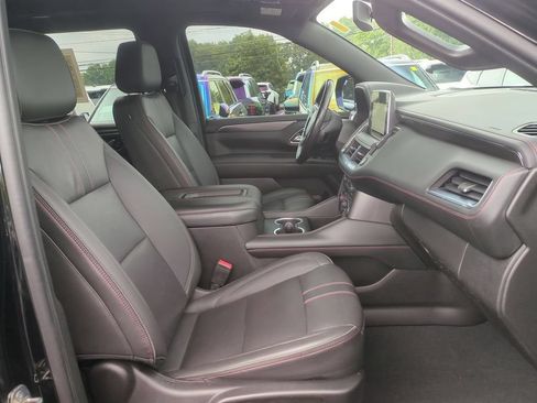 Used 2022 Chevrolet Tahoe RST w/ Luxury Package AWD/4WD image 28