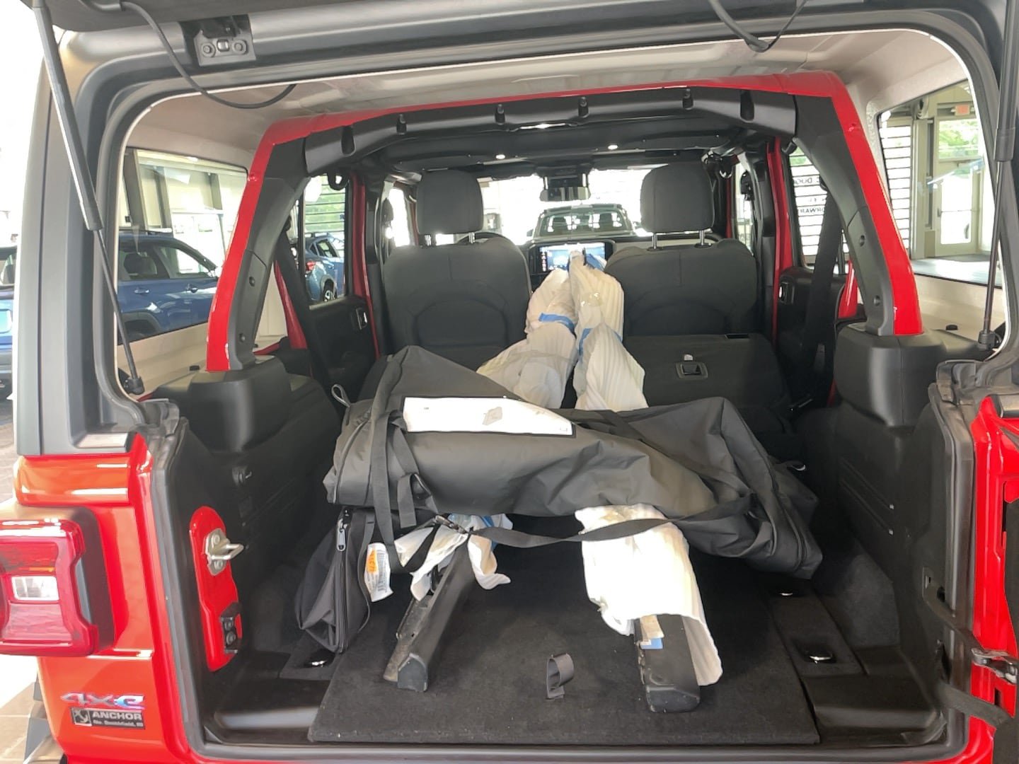 Used 2024 Jeep Wrangler Unlimited AWD/4WD image 8