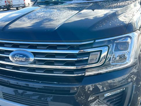 Used 2021 Ford Expedition Max XLT image 11