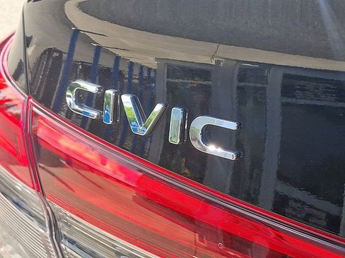 Used 2024 Honda Civic Sport image 29