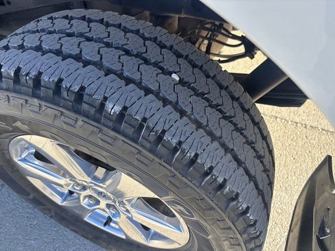 Used 2018 Ford F150 Lariat image 8