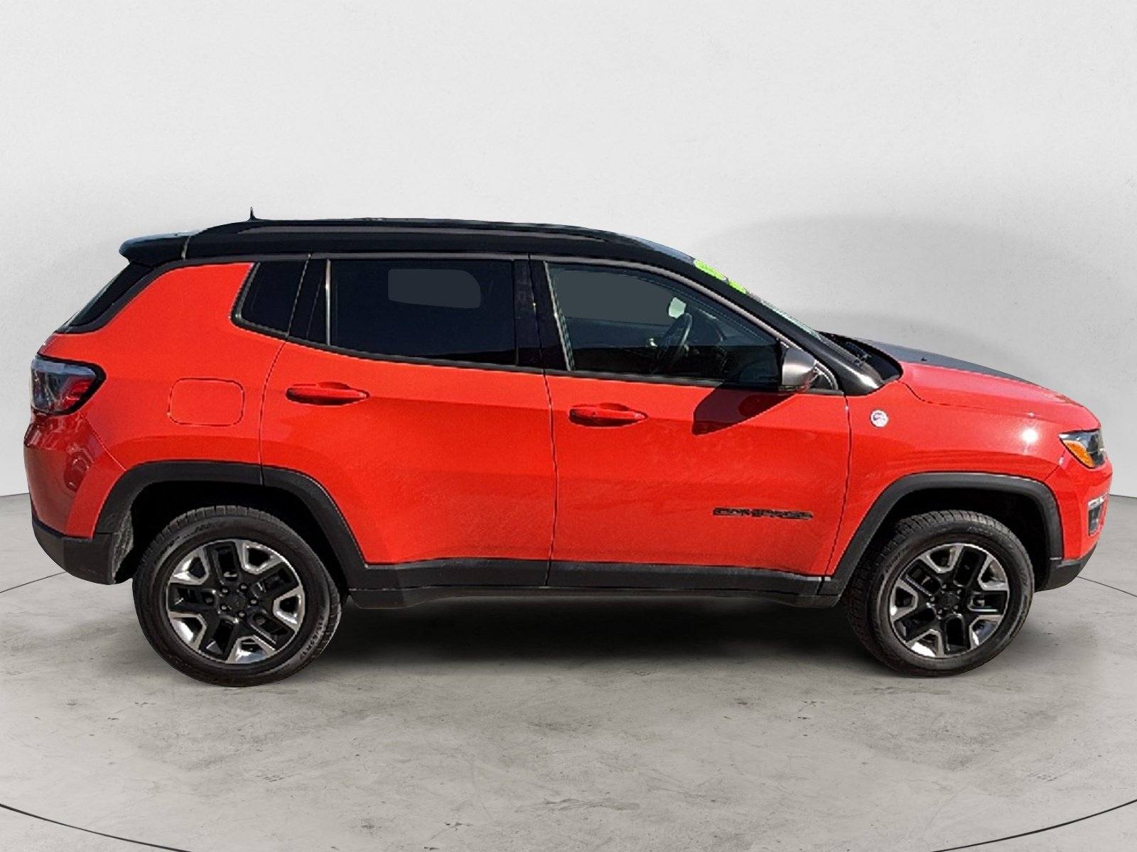 Used 2018 Jeep Compass Trailhawk w/ Cold Weather Group AWD/4WD image 7