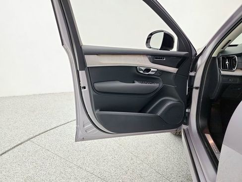 New 2026 Volvo XC90 B6 Ultra w/ Protection Package Premier image 27