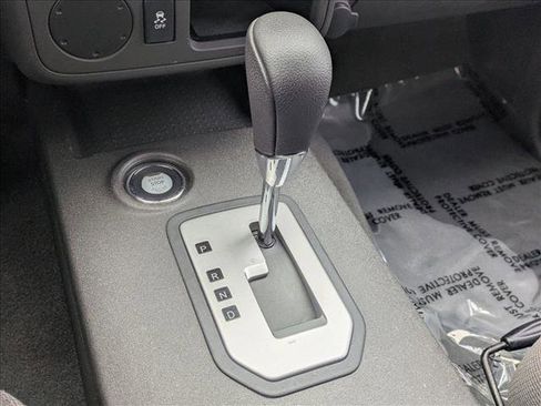 Used 2021 Nissan Frontier S image 12