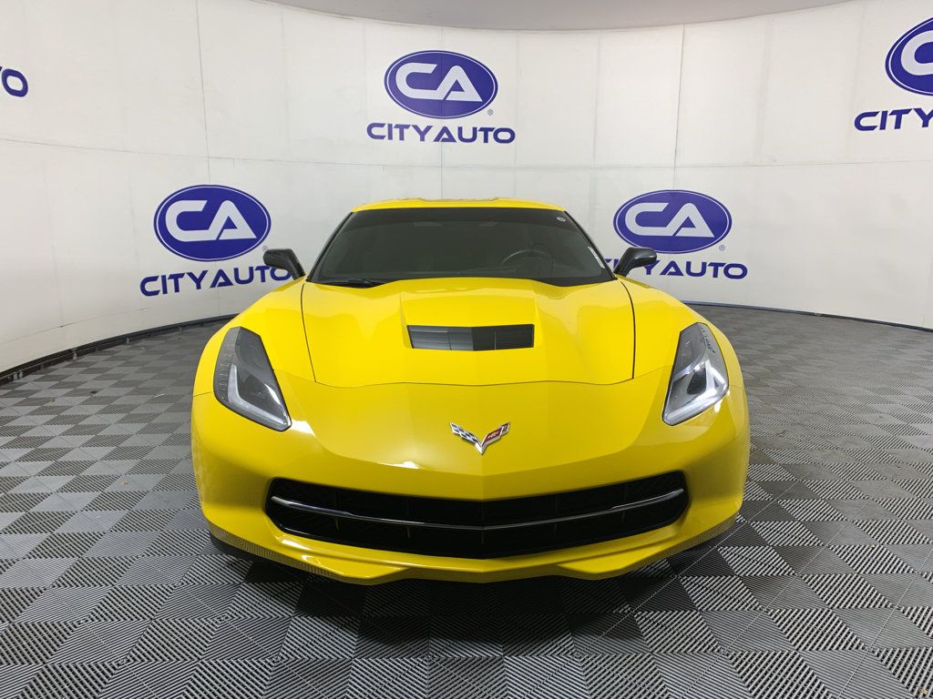 Used 2015 Chevrolet Corvette Stingray Coupe RWD image 9