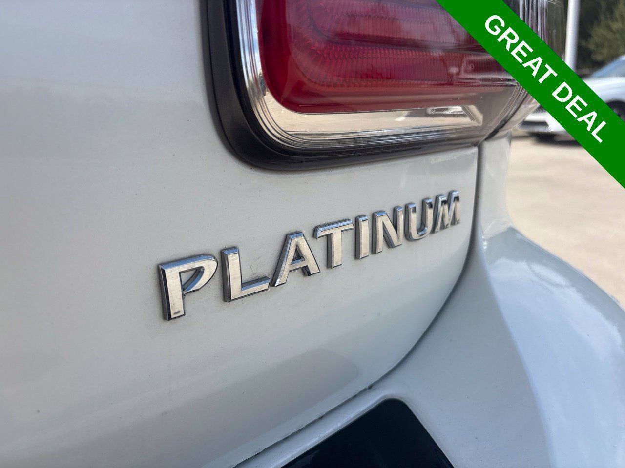 Used 2019 Nissan Armada Platinum w/ Captain's Chairs Package AWD/4WD image 8