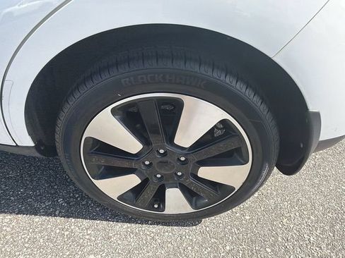 Used 2017 Kia Soul + w/ Designer's Package FWD image 19