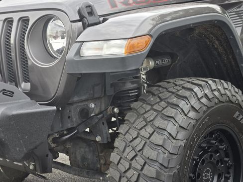 Used 2018 Jeep Wrangler Unlimited Rubicon AWD/4WD image 5
