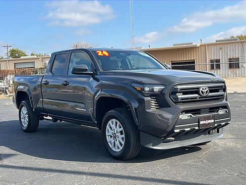 Used 2024 Toyota Tacoma SR5 image 10