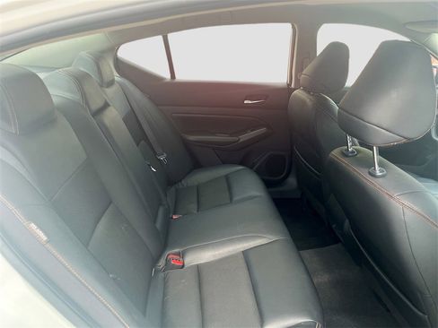 Used 2021 Nissan Altima 2.5 SR image 25