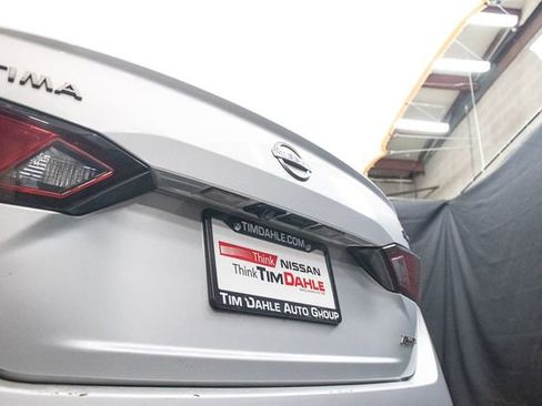 Used 2024 Nissan Altima 2.5 SV AWD/4WD image 13