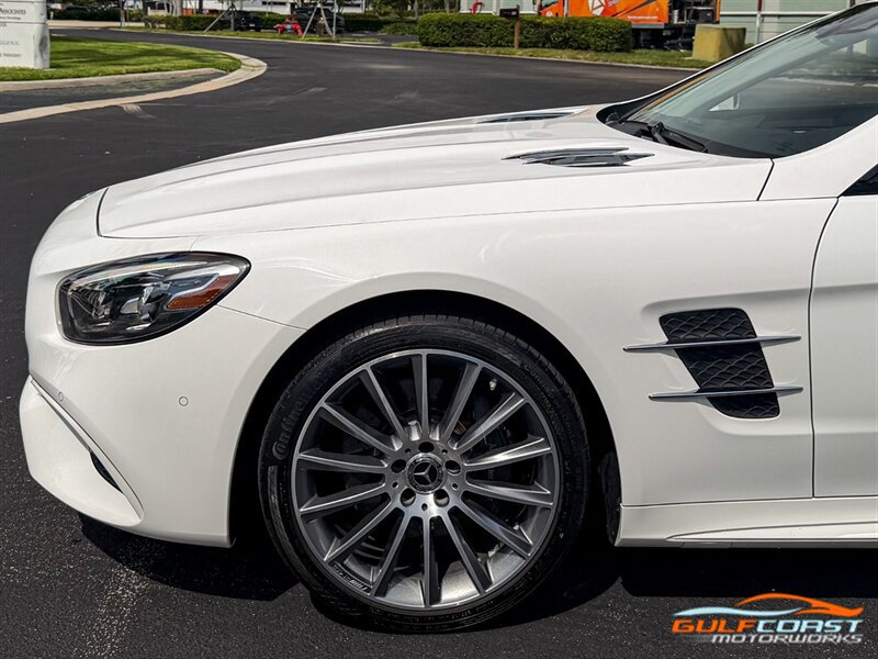 Used 2019 Mercedes-Benz SL 550 w/ Driver Assistance Package image 41