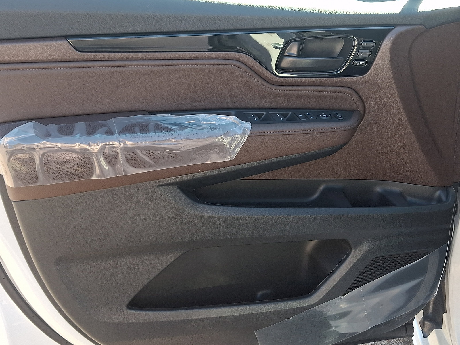 New 2027 Honda Odyssey Touring image 16