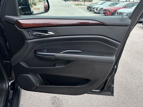 Used 2015 Cadillac SRX Luxury w/ Driver Awareness Package AWD/4WD image 33