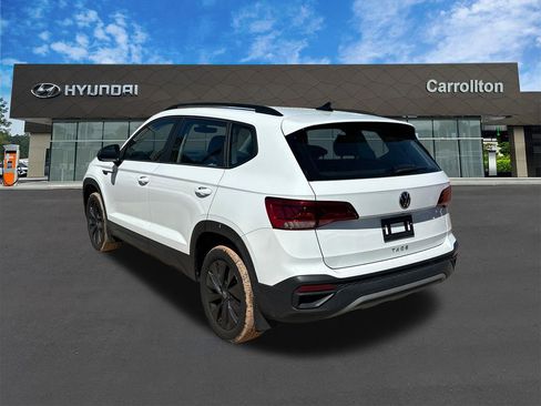 Used 2024 Volkswagen Taos S image 7