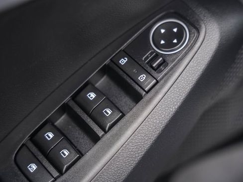 Used 2023 Kia Seltos LX image 36