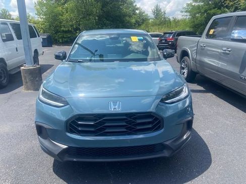 Used 2024 Honda HR-V Sport image 2